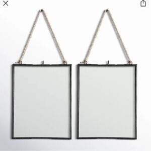 Black Metal Picture Frame Set